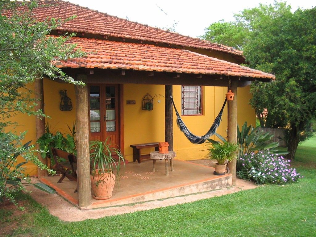 DEC - Casa amarela - Varanda Amarela