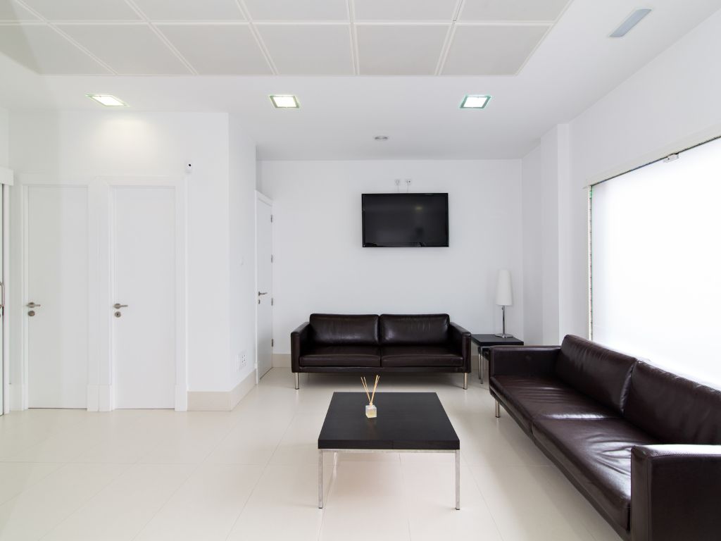 DEC - Decoração de casa branca: Hall de entrada branco